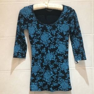 🐸 FREE W/PURCHS Black Teal Floral Scoop Tee Top